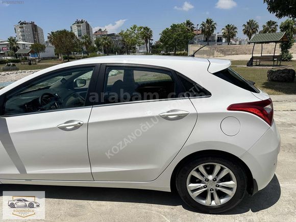 2013 model _HYUNDAİ İ30 _ 1.6CRDİ - 128HP _STYLE + İÇ BEJ DÖŞEME