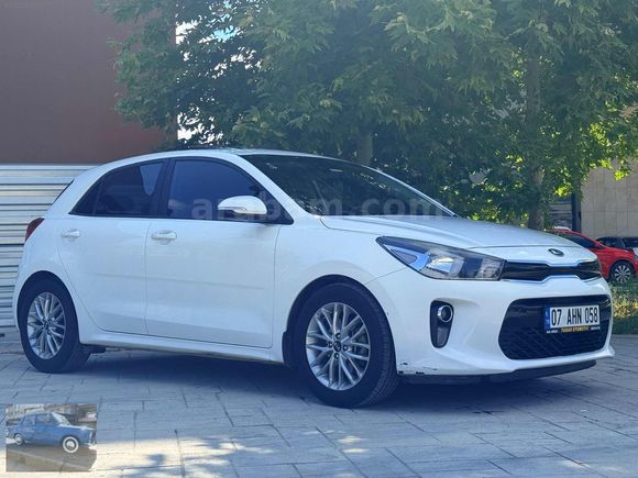 TAŞAR OTOMOTİV DEN 2017 KİA RİO DİZEL SANRUFLU