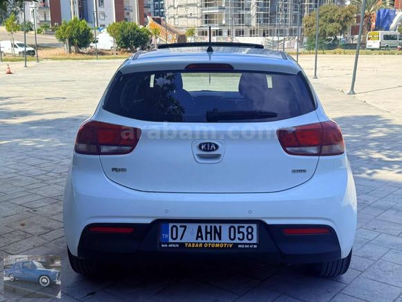 TAŞAR OTOMOTİV DEN 2017 KİA RİO DİZEL SANRUFLU
