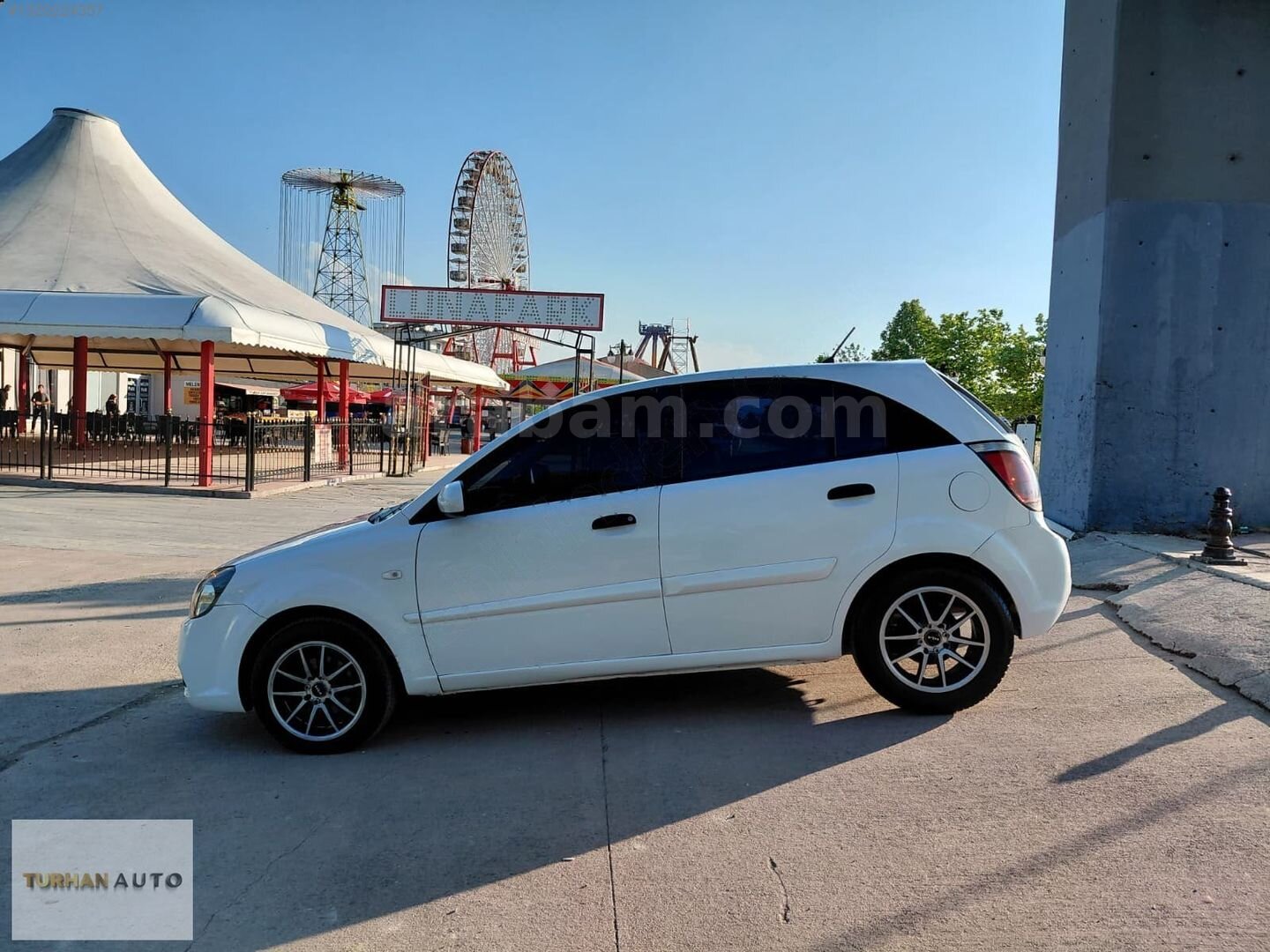 Galeriden Kia Rio 1.5 CRDi Trend 2011 Model Düzce 480.000 km Beyaz 3