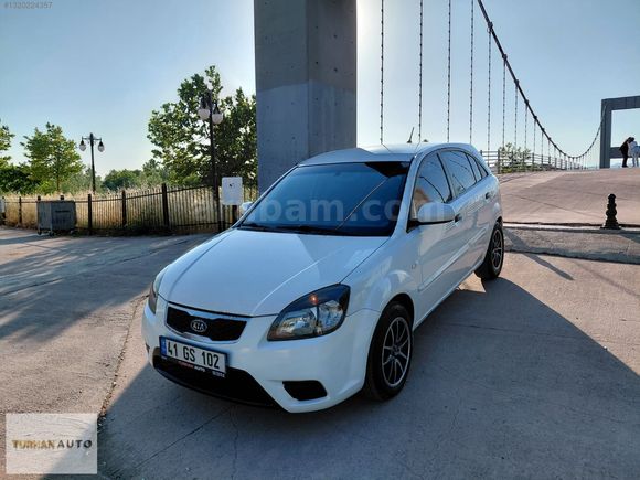 TURHAN AUTODAN KİA RİO2011 ABSLİ 1.5CRDİHB KREDİ KART12TAKSİT