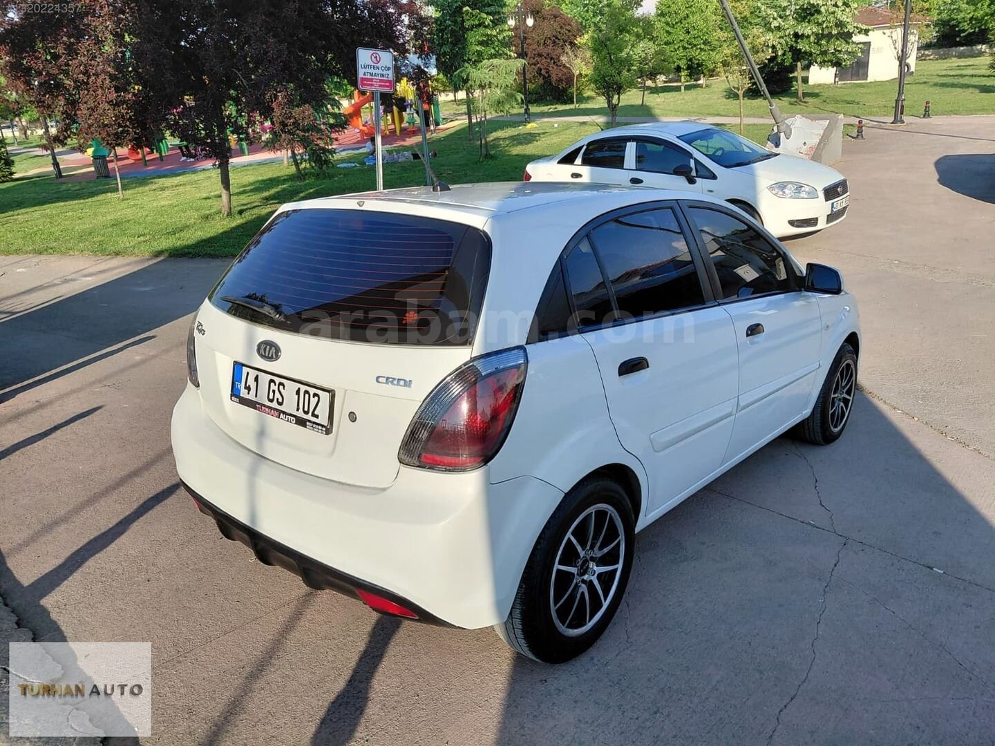 Galeriden Kia Rio 1.5 CRDi Trend 2011 Model Düzce 480.000 km Beyaz 6