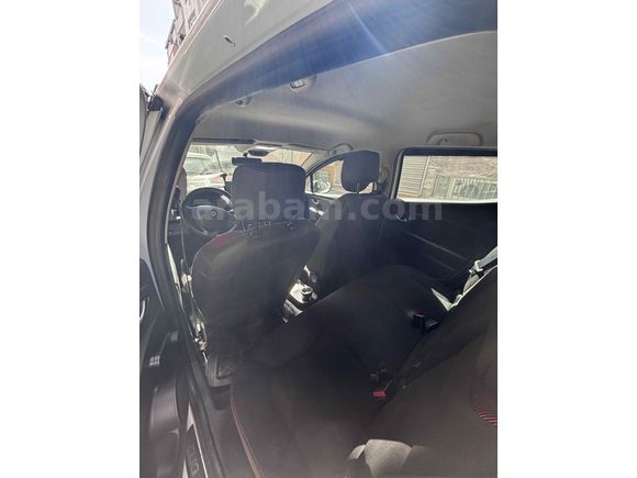 Sahibinden Renault Clio 1.2 Joy 2015 Model  185.000 km Beyaz