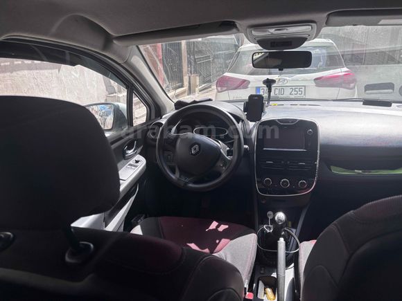 Sahibinden Renault Clio 1.2 Joy 2015 Model  185.000 km Beyaz