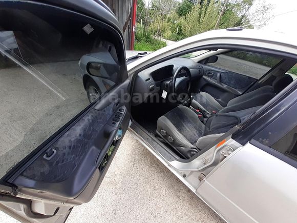 Sahibinden Mazda 323 1.8 GLX 1999 Model