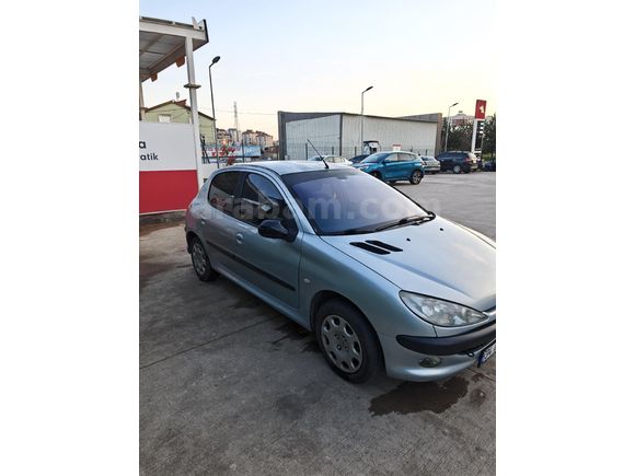 2005 Model Değişensiz Peugeot 206 1.4 XT