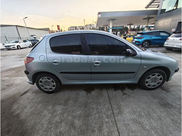 2005 Model Değişensiz Peugeot 206 1.4 XT