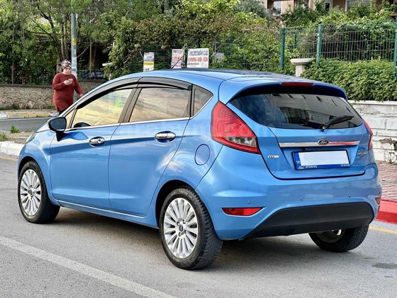 HATASIZ - DEĞİŞENSİZ - YANDA 4 PARÇA BOYA - 234 KM