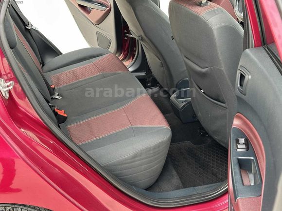 2011 FORD FİESTA 1.4 TİTANİUM "155" BİNDE CAM GİBİ