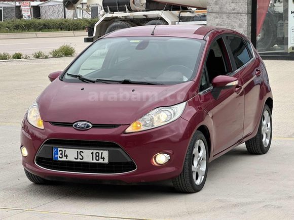 2011 FORD FİESTA 1.4 TİTANİUM "155" BİNDE CAM GİBİ