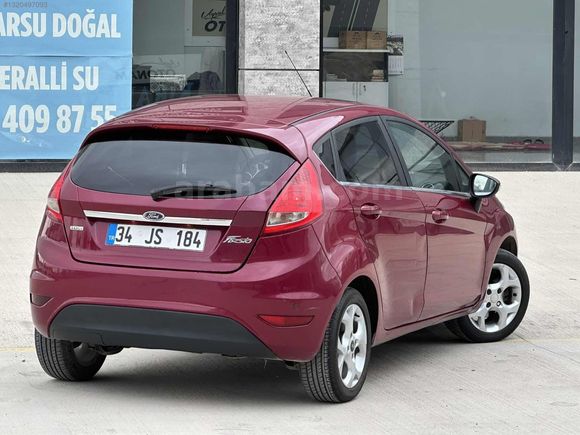 2011 FORD FİESTA 1.4 TİTANİUM "155" BİNDE CAM GİBİ