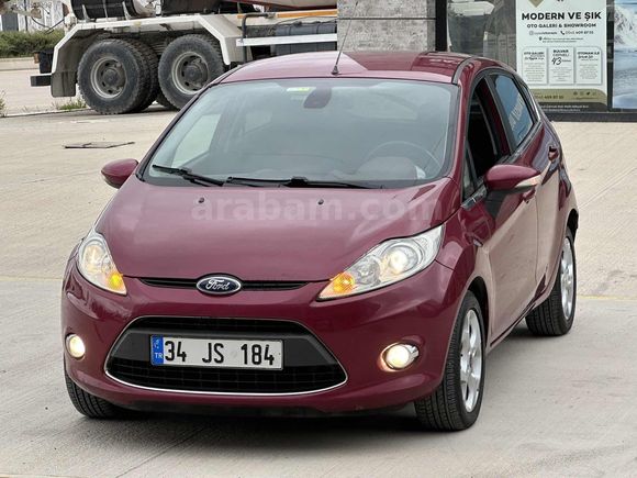 2011 FORD FİESTA 1.4 TİTANİUM "155" BİNDE CAM GİBİ