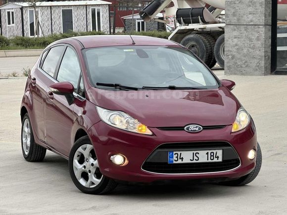 2011 FORD FİESTA 1.4 TİTANİUM "155" BİNDE CAM GİBİ