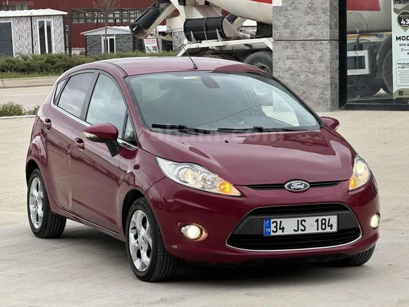 2011 FORD FİESTA 1.4 TİTANİUM "155" BİNDE CAM GİBİ