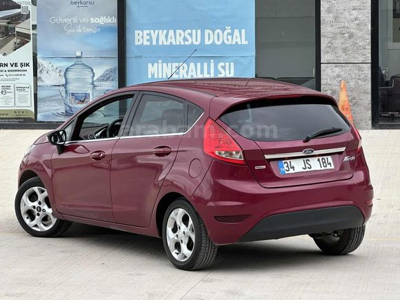 2011 FORD FİESTA 1.4 TİTANİUM "155" BİNDE CAM GİBİ