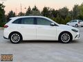 ÇAVUŞTAN B180 40.000KMHATASIZ 7G OTOMATİK SERVS BAKMLİLK ELDEN