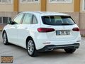 ÇAVUŞTAN B180 40.000KMHATASIZ 7G OTOMATİK SERVS BAKMLİLK ELDEN