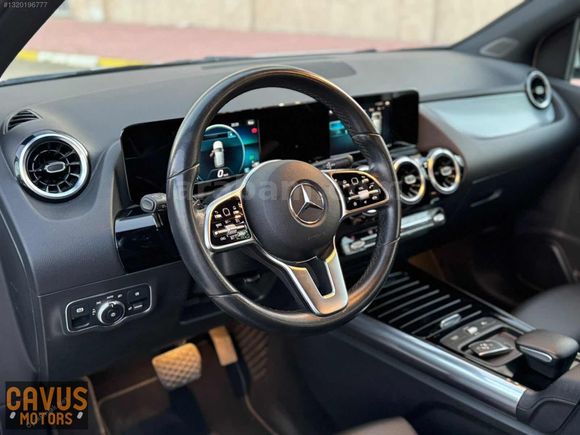 ÇAVUŞTAN B180 40.000KMHATASIZ 7G OTOMATİK SERVS BAKMLİLK ELDEN