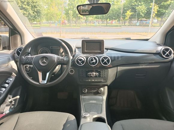 ÇOK TEMİZ AİLE ARACI/ 2014 MODEL STYLE/ B 180/ ORJİNAL 210 BİN