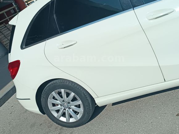 ÇOK TEMİZ AİLE ARACI/ 2014 MODEL STYLE/ B 180/ ORJİNAL 210 BİN