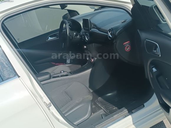 ÇOK TEMİZ AİLE ARACI/ 2014 MODEL STYLE/ B 180/ ORJİNAL 210 BİN