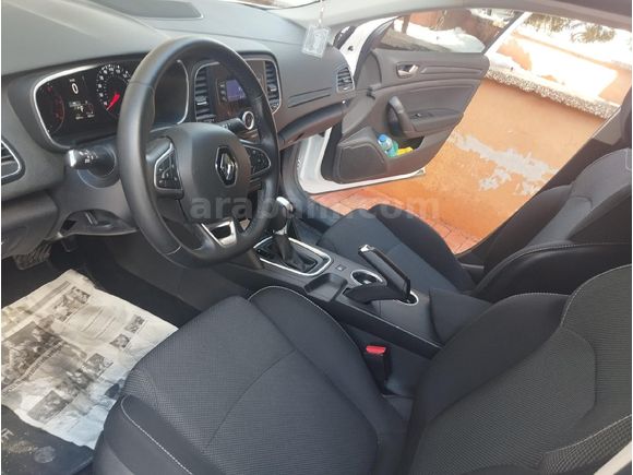 Sahibinden Renault Megane 1.3 TCe Joy 2022 Model