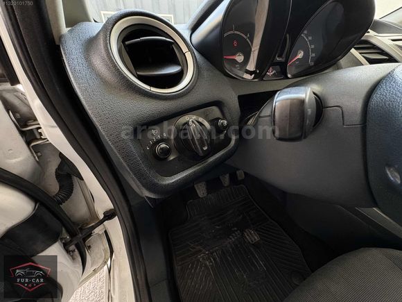 **2012 FORD FİESTA DİZEL MANUEL 1.4TDCİ**