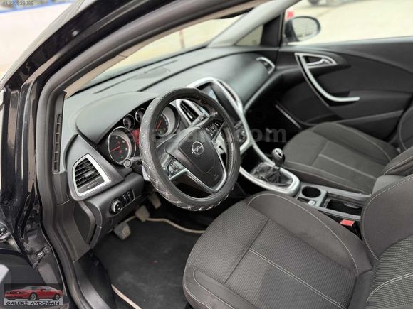 GALERİ AYDOĞAN DAN OPEL ASTRA J KASA BAKİMLİ ARAÇ