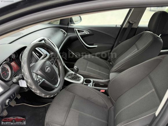 GALERİ AYDOĞAN DAN OPEL ASTRA J KASA BAKİMLİ ARAÇ