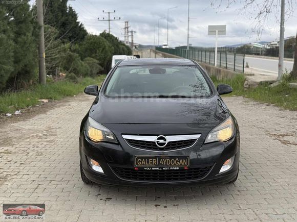GALERİ AYDOĞAN DAN OPEL ASTRA J KASA BAKİMLİ ARAÇ