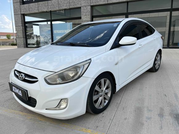 EMA  l  ACCENT BLUE MODE PLUS 1.6 CRDİ 6 İLERİ