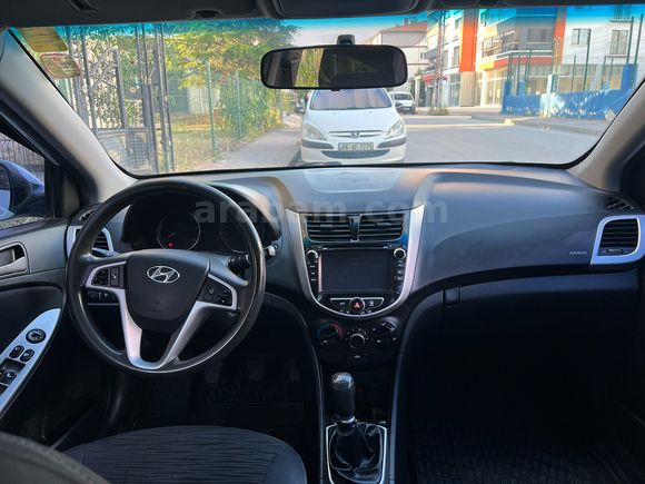EMA  l  SINIF ACCENT BLUE 1.6 CRDİ 6 İLERİ