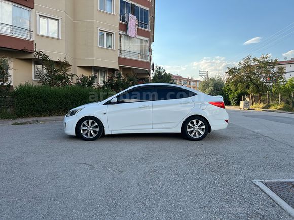 EMA  l  SINIF ACCENT BLUE 1.6 CRDİ 6 İLERİ