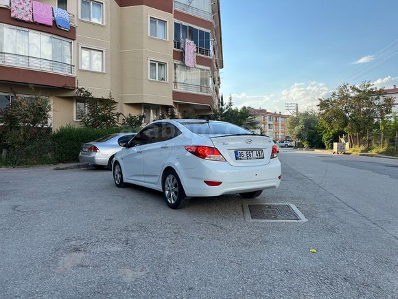 EMA  l  SINIF ACCENT BLUE 1.6 CRDİ 6 İLERİ