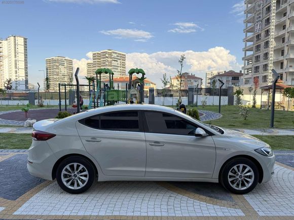 HATASIZ BEJ BENZİN MANUEL 2016 ELANTRA ÇELİKJANT/ MULTİMEDYA