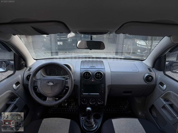 BAKIMLI FORD TEMİZ AİLE ARACI MANUEL 235.000 KM