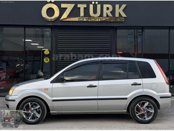 BAKIMLI FORD TEMİZ AİLE ARACI MANUEL 235.000 KM
