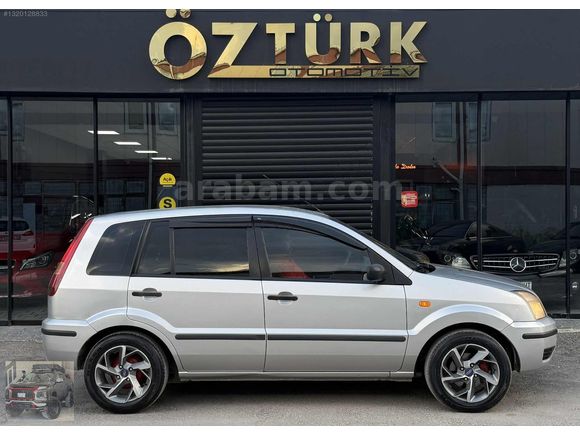 BAKIMLI FORD TEMİZ AİLE ARACI MANUEL 235.000 KM