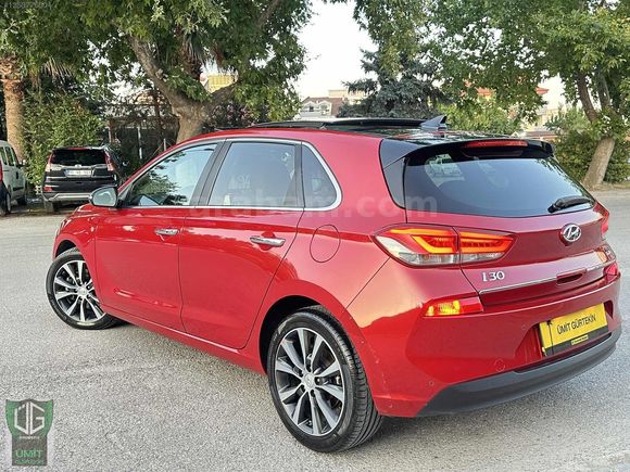 2017 HYUNDAİ İ30 1.6CRDİ ELİTE PLUS OTOMATİK