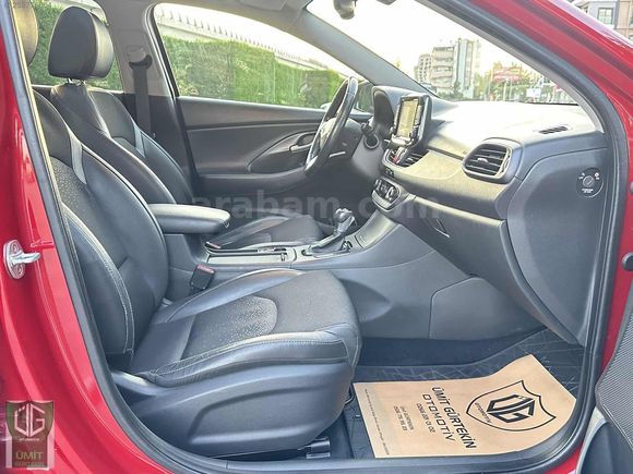 2017 HYUNDAİ İ30 1.6CRDİ ELİTE PLUS OTOMATİK