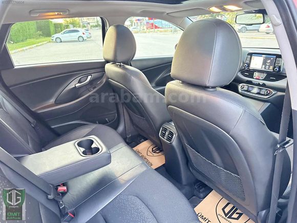 2017 HYUNDAİ İ30 1.6CRDİ ELİTE PLUS OTOMATİK