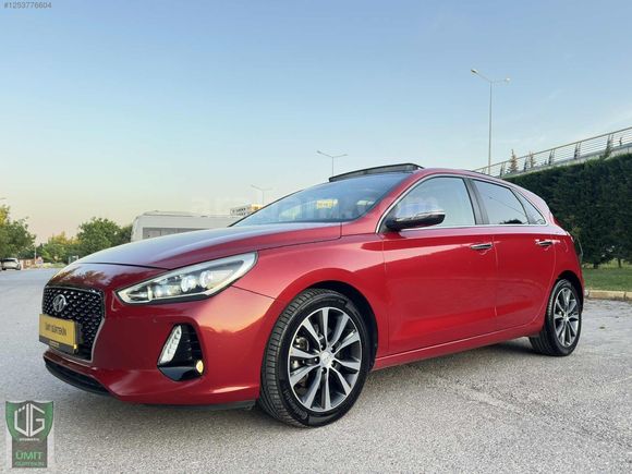 2017 HYUNDAİ İ30 1.6CRDİ ELİTE PLUS OTOMATİK