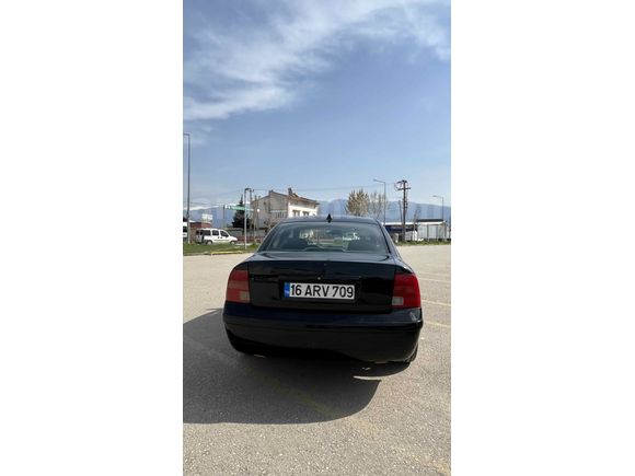 Sahibinden Volkswagen Passat 1.8 Basic 2000 Model 
