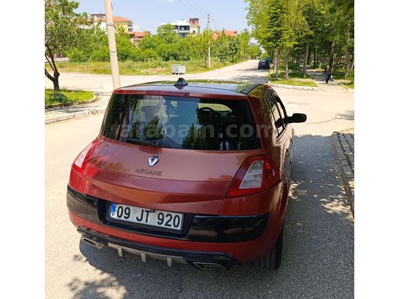 Sahibinden Renault Megane 1.6 Dynamique 2004 Model