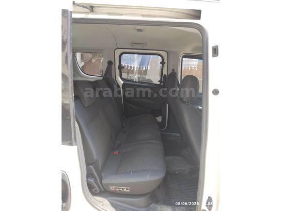 Sahibinden Fiat Doblo Combi 1.3 Multijet Dynamic 2012 Model  150 bin km Beyaz