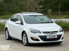 OLGUN'dan 2014 OPEL ASTRA 1.6 CDTİ SPORT SUNROOF'LU BAKIMLI