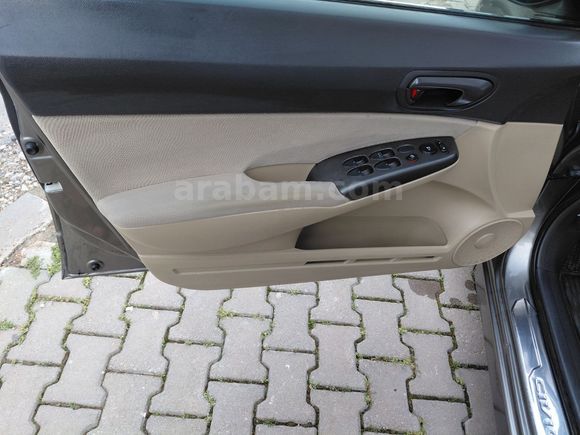 2009 üçüncü sahibinden cam gibi otomatik