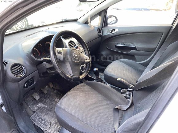Opel Corsa temiz Aile arabası