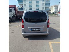 Sahibinden Peugeot Partner 1.6 HDI Active 2017 Model  166.000 km Gri (metalik)