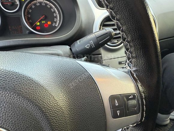ZEYDAN'DAN MASRAFSIZ DÜŞÜK KM CORSA